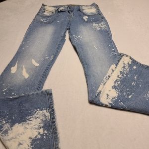HINT  BEAUTIFULLY BLEACHED JEANS